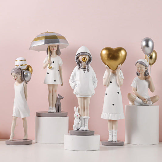 Light Luxury Figurine Decor